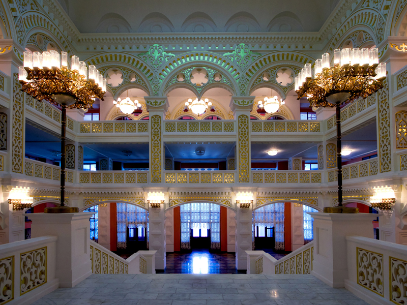 Театр оперы и балета астрахань внутри